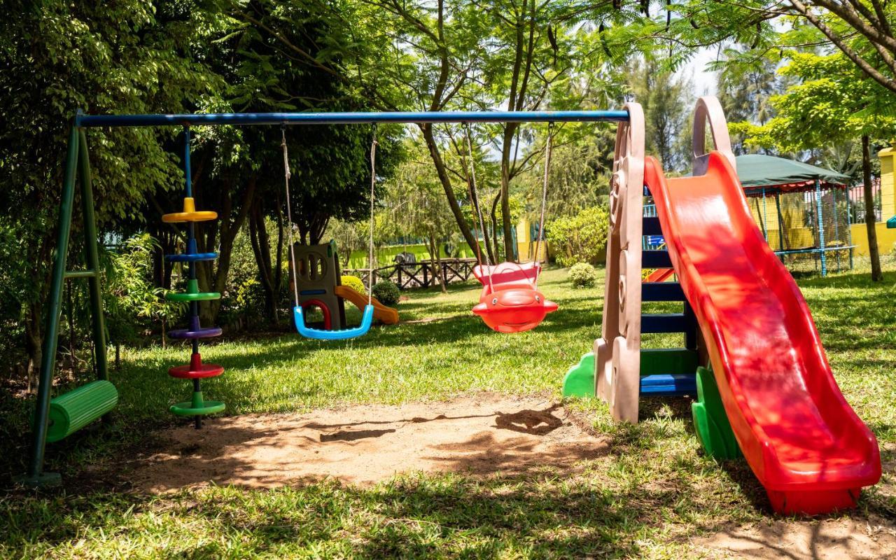 Fun Retreat Resort, Hotel And Ayurveda Spa Arusha Exteriör bild
