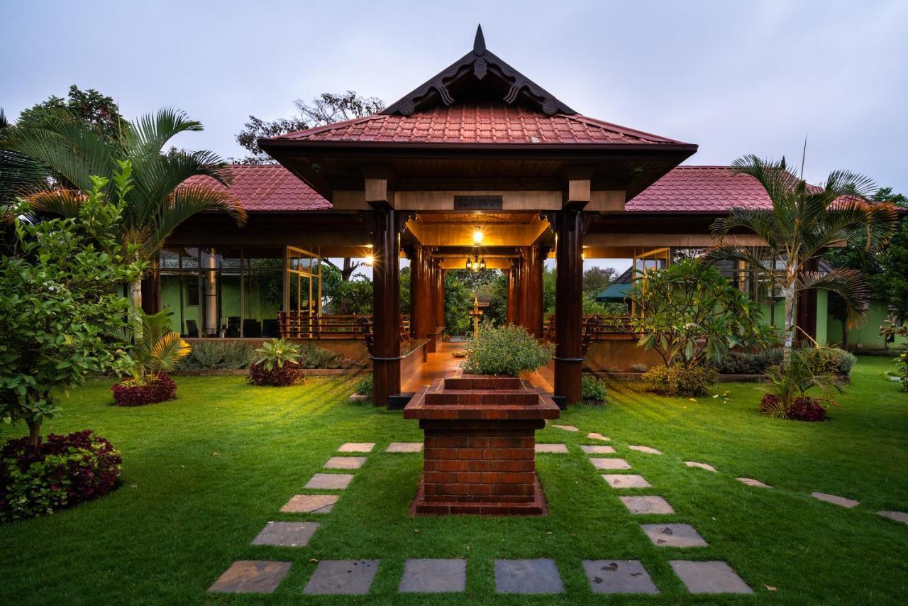 Fun Retreat Resort, Hotel And Ayurveda Spa Arusha Exteriör bild