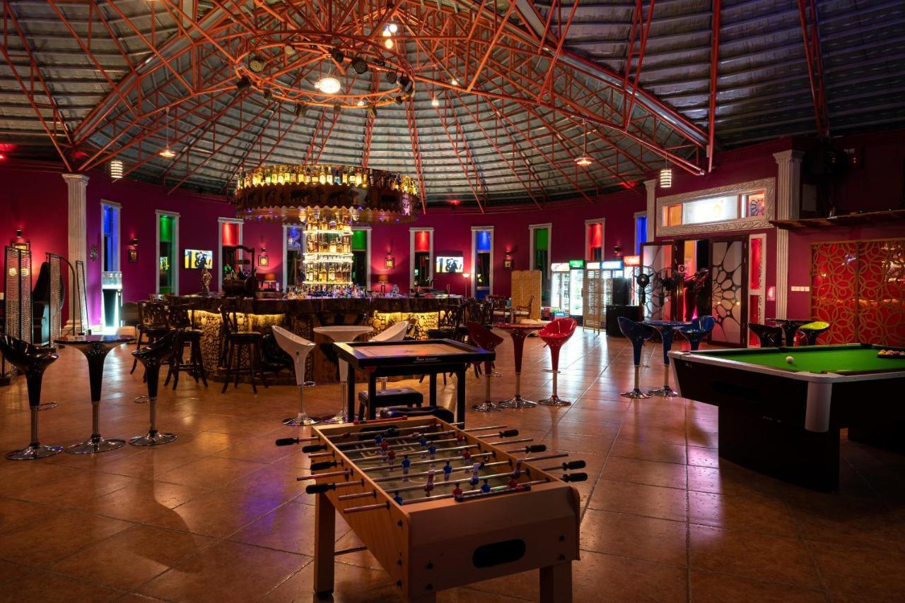 Fun Retreat Resort, Hotel And Ayurveda Spa Arusha Exteriör bild